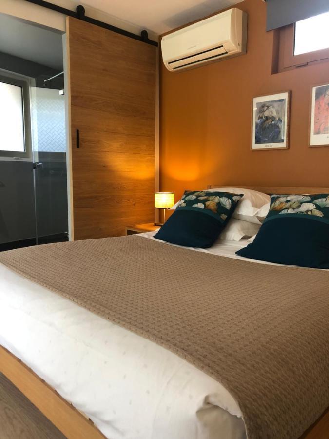 Couette Et Cafe Hotel มงต์เปอลิเยร์ ภายนอก รูปภาพ
